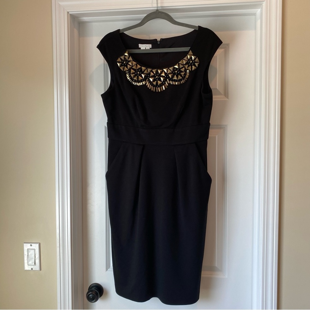 London Times Sleeveless Embellish Neck Dress w/ Pockets - Size 12 -‎ Black